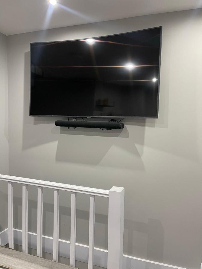 Unique Duplex Apartment Free Parking Free Wi-Fi 6 Minutes From Leeds City Centre Eksteriør billede