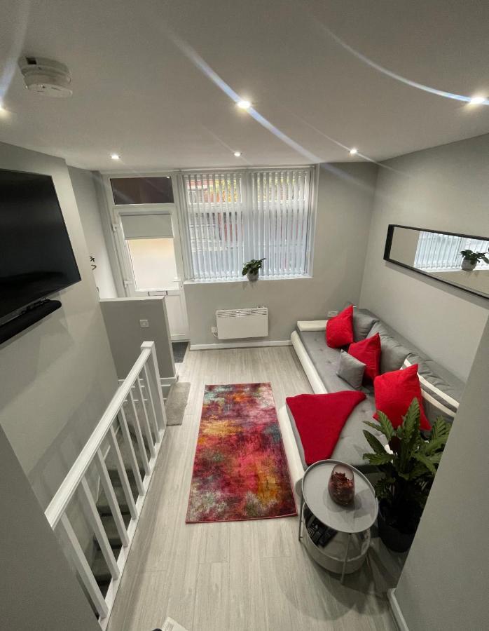 Unique Duplex Apartment Free Parking Free Wi-Fi 6 Minutes From Leeds City Centre Eksteriør billede