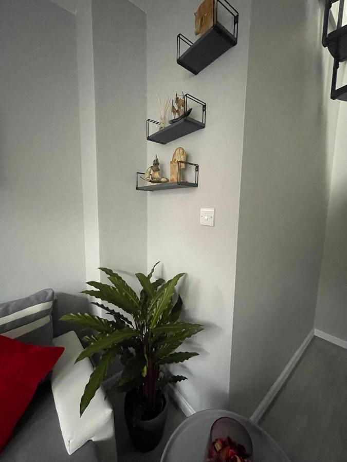 Unique Duplex Apartment Free Parking Free Wi-Fi 6 Minutes From Leeds City Centre Eksteriør billede