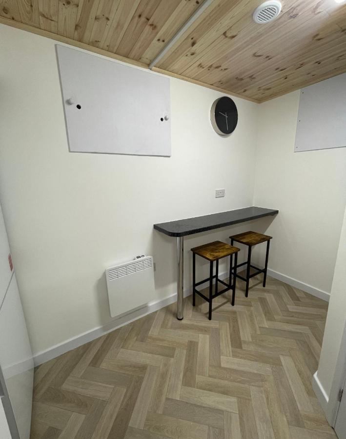 Unique Duplex Apartment Free Parking Free Wi-Fi 6 Minutes From Leeds City Centre Eksteriør billede