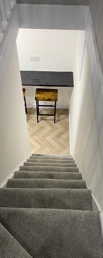 Unique Duplex Apartment Free Parking Free Wi-Fi 6 Minutes From Leeds City Centre Eksteriør billede