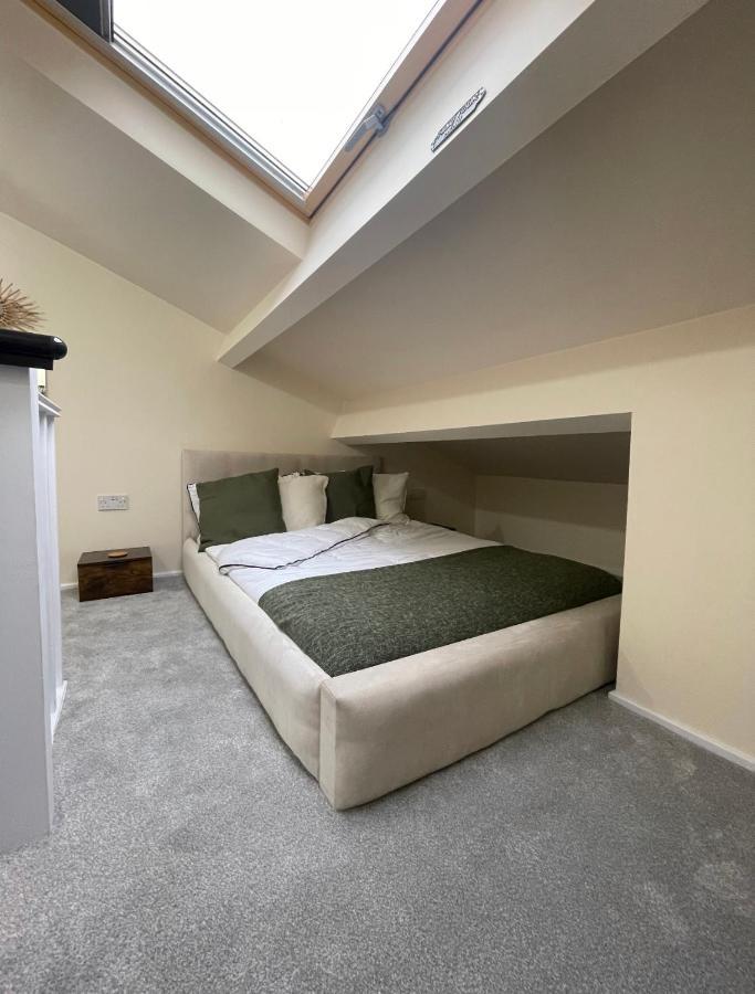 Unique Duplex Apartment Free Parking Free Wi-Fi 6 Minutes From Leeds City Centre Eksteriør billede